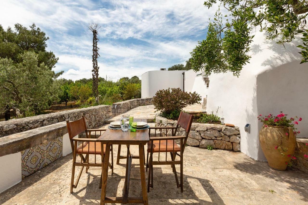 فيلا Trullo Il Karrubo أوستوني المظهر الخارجي الصورة