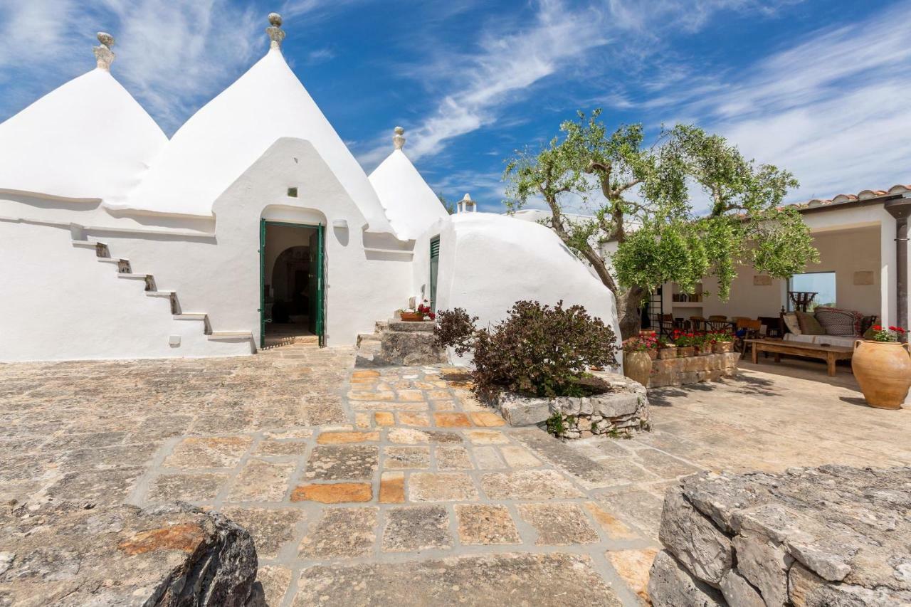 فيلا Trullo Il Karrubo أوستوني المظهر الخارجي الصورة